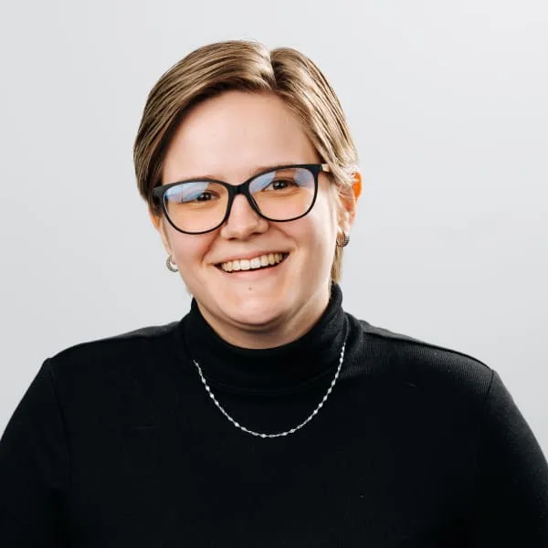 Portrait of Ema Kolenko, Marketing Assistant at SaleSqueze.
